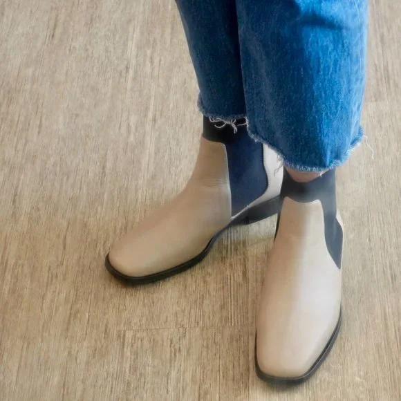 The Italian Leather Square Toe Chelsea Boot - Picture 7 of 7